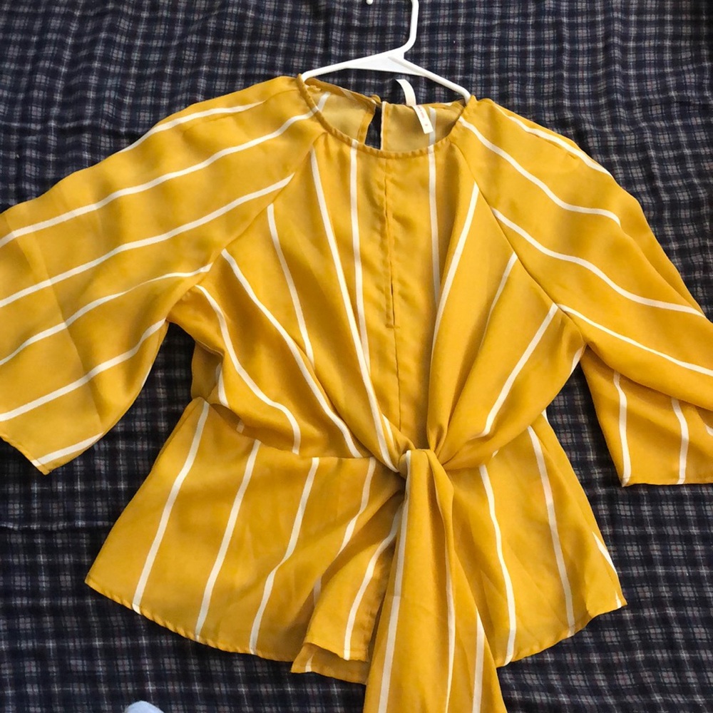 3/4 blouse. Worn once
